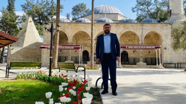 Mut Belediyesinden Laal Paşa Camii’nde Peyzaj Düzenlemesi