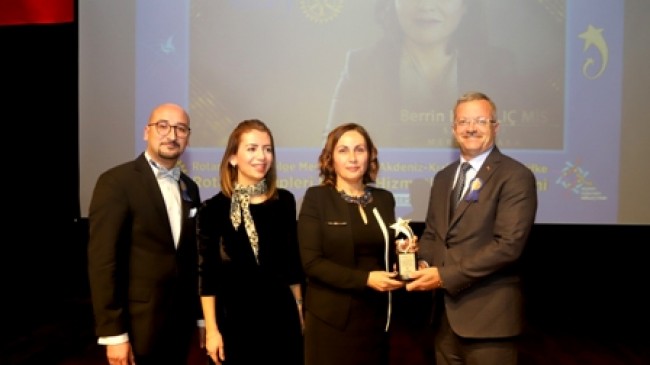 MTOSB’nin kadın sanayicisine ‘Rotary Meslek Hizmet Ödülü’