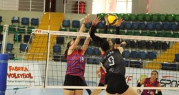 Mersin Büyükşehir Kadın Voleybol Takımı  Ereğli Belediyesi’ni Yendi