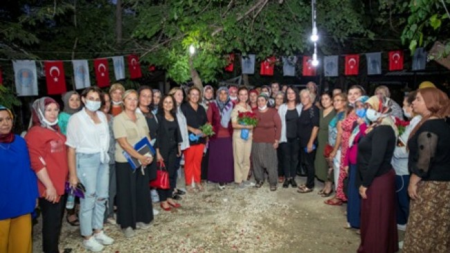 Mersin’de Kadınların Birliği Çığ Gibi