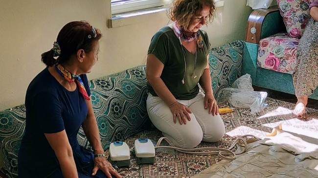 CHP Mut Kadın Kolları ziyaretlerde yaşamlara dokunuyor