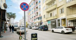 Yurttaşlar Gazi İlkokulu Caddesi’ndeki park yasağının iptal edilmesini istiyor