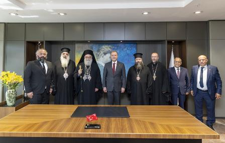 CREATOR: gd-jpeg v1.0 (using IJG JPEG v90), default quality