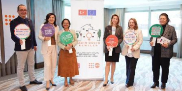 CREATOR: gd-jpeg v1.0 (using IJG JPEG v90), default quality