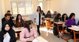 Büyükşehir’in kurslarında Mut’ta 265 öğrenciye eğitim