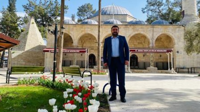 Mut Belediyesinden Laal Paşa Camii’nde Peyzaj Düzenlemesi