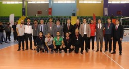Mut İlçe Milli Eğitim Müdürlüğü Voleybol Takımı Mersin’de İkinci Oldu