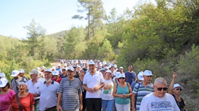 Mezitli Belediyesi binlerce Mersinliyi doğa yürüyüşünde buluşturdu
