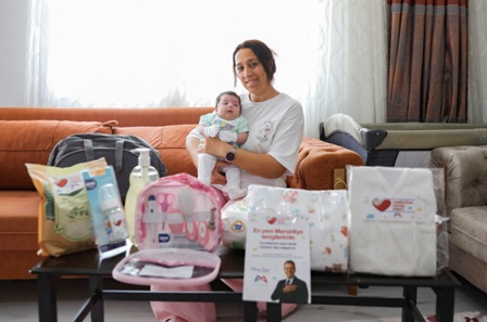 YENI DOGAN BEBEKLERIN ILK HEDIYESI BUYUKSEHIR’DEN! (1)