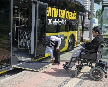 CREATOR: gd-jpeg v1.0 (using IJG JPEG v90), default quality