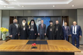 CREATOR: gd-jpeg v1.0 (using IJG JPEG v90), default quality